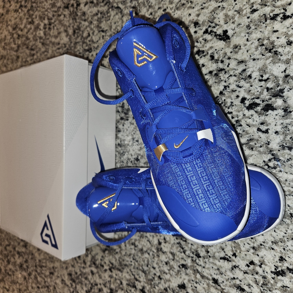 Greek Freak Greek Key Youth Royal Blue Athletic Shoes by Nike Size 7